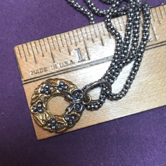 Christmas Wreath Charm Pendant - Picture 2 of 4